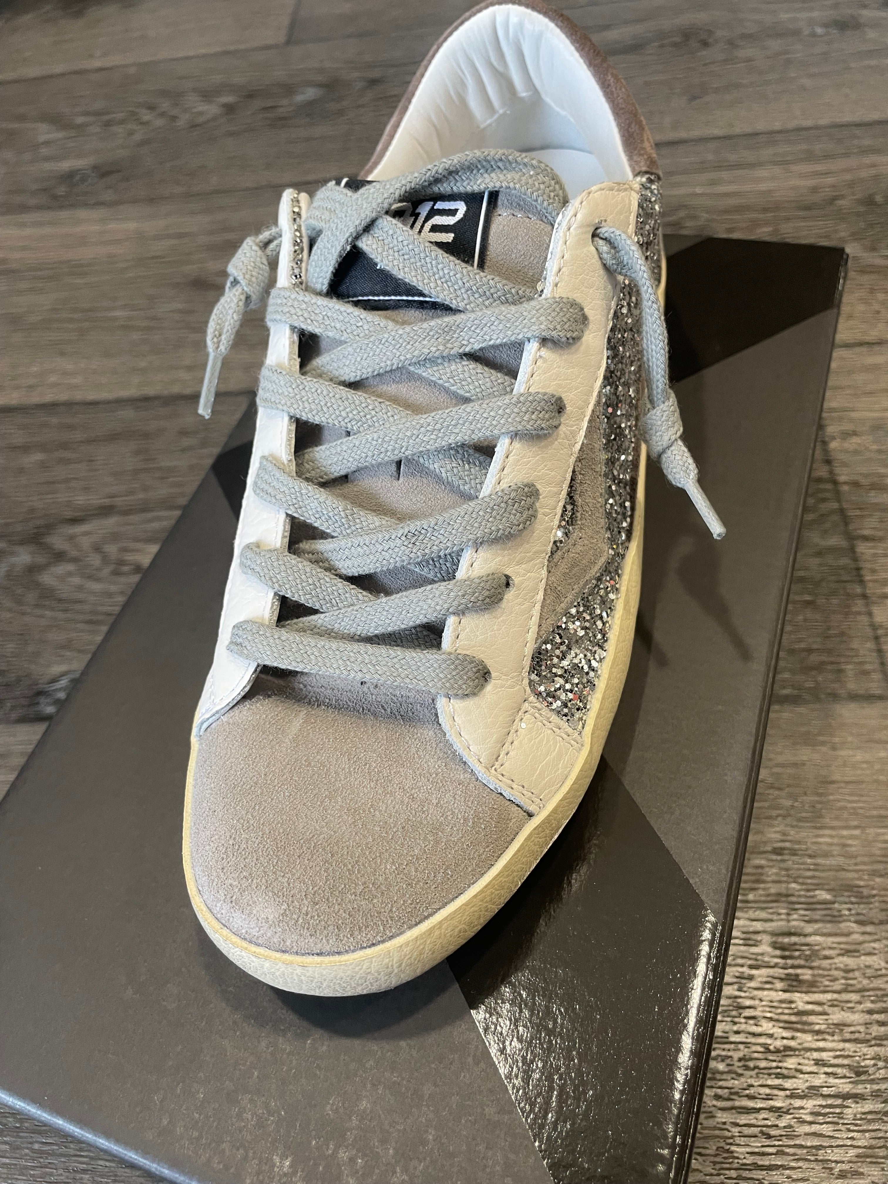 4B12 sneaker codice supreme D8021