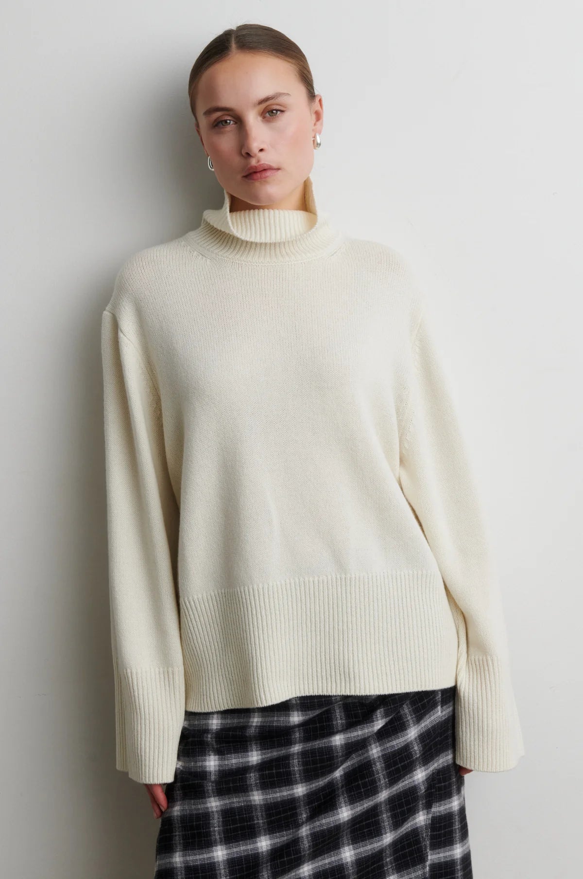 Alpha Knit T-Neck in cream