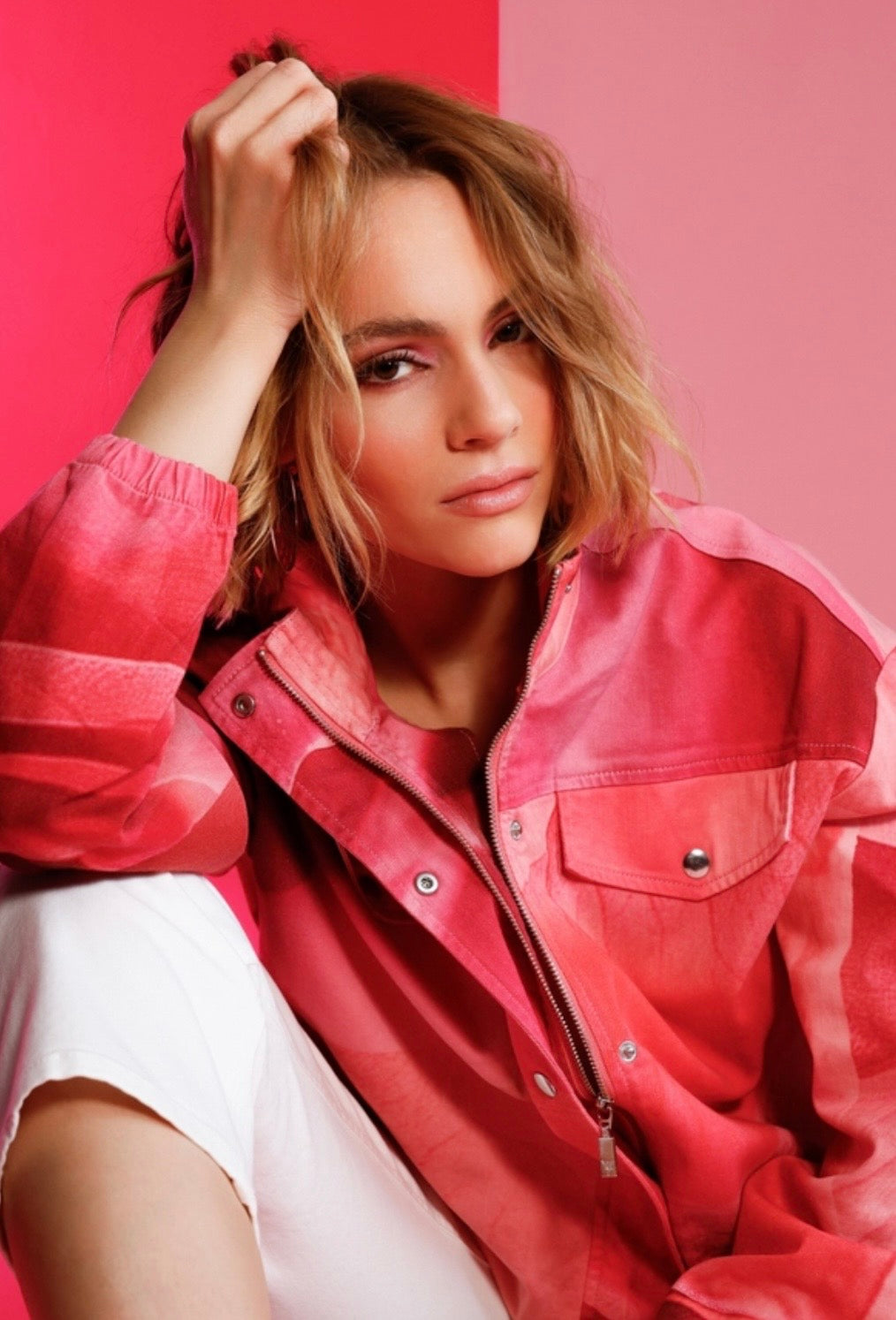 NEW JACKET WITH ALLOVER PATTERN
COLOR: Spring flower pattern