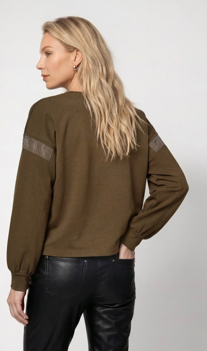NEW-SWEATSHIRT WITH RHINESTONE DETAILS
COLOR: Olive