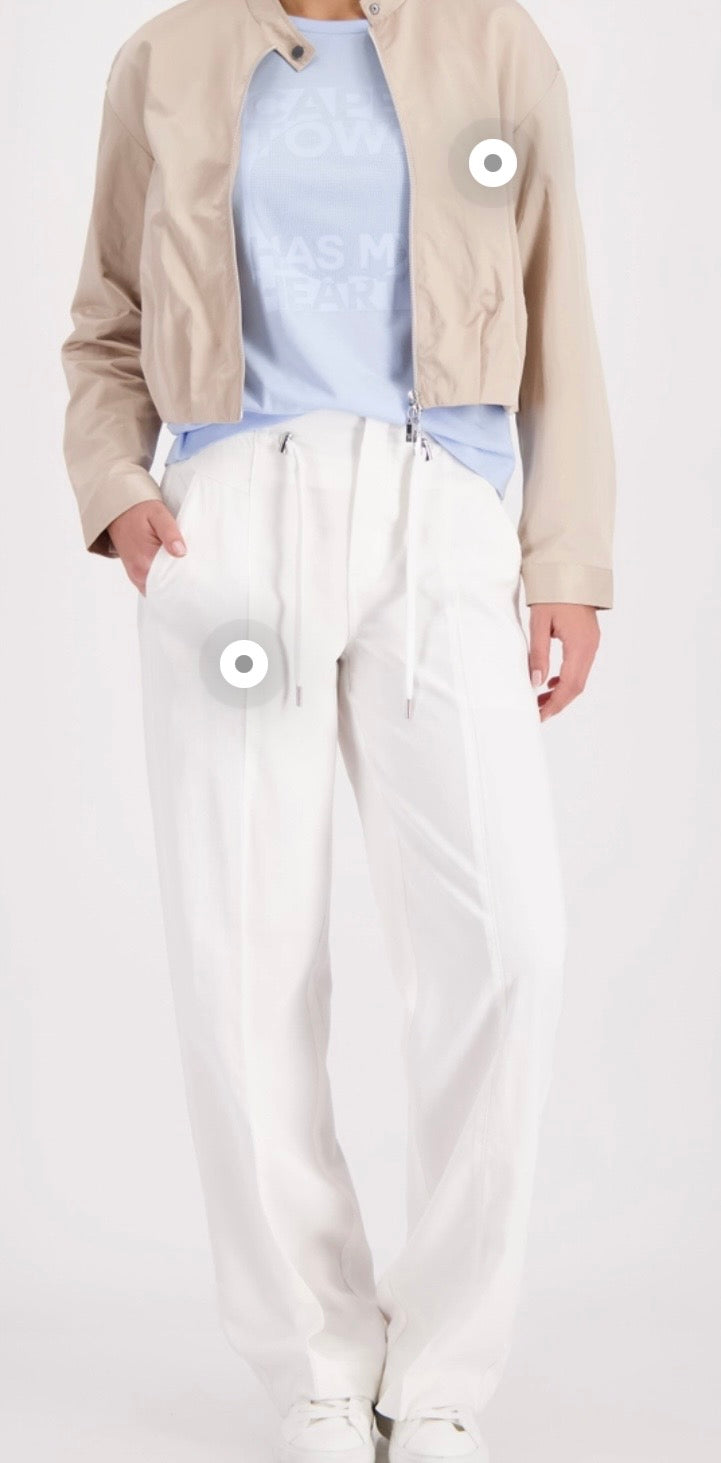 NEW T-SHIRT WITH LETTERING
COLOR:LIGHT SKY