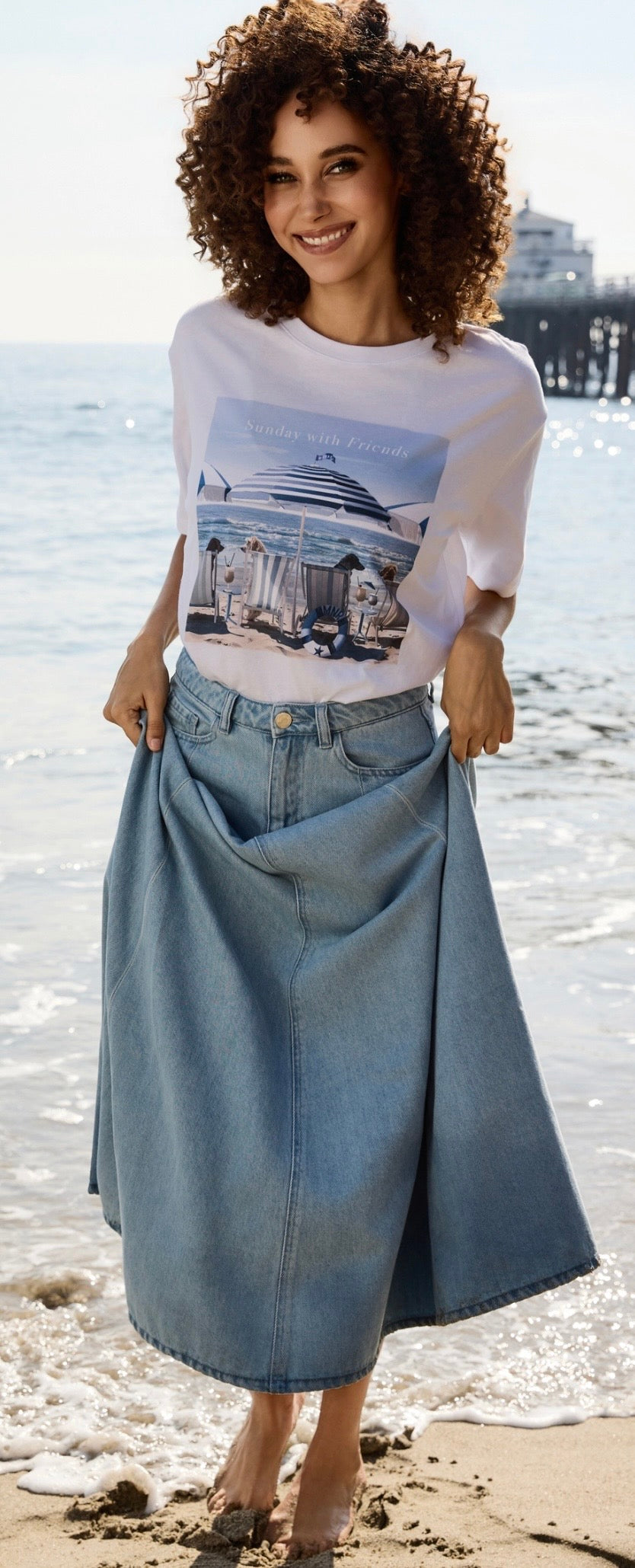 T-SHIRT WITH LETTERING
COLOR: Cream