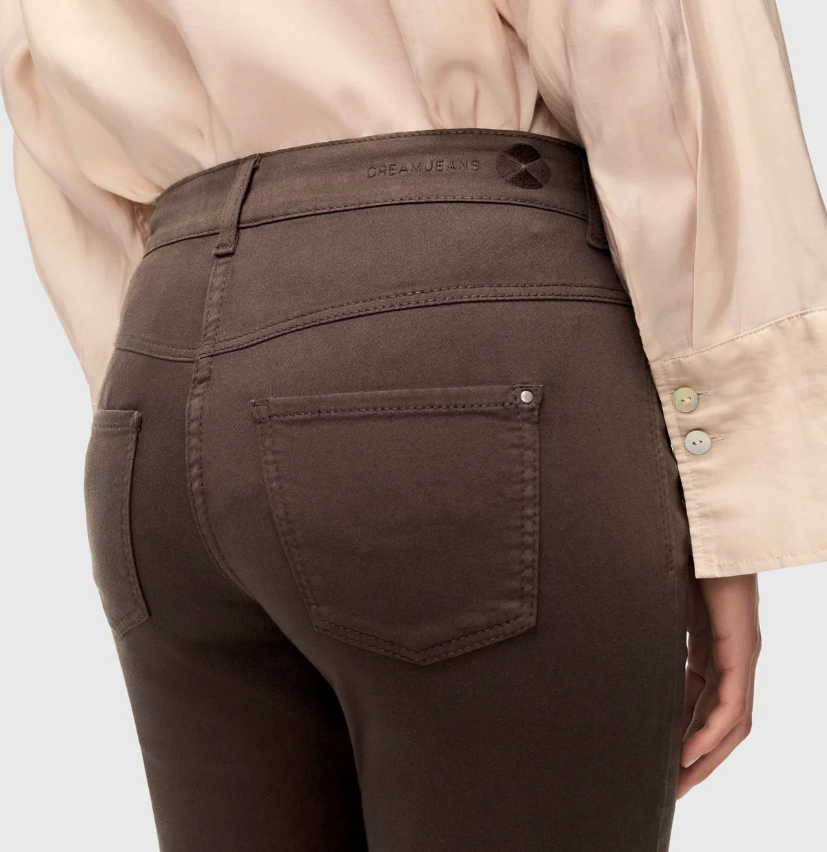 Dream Denim in deep brown 290R