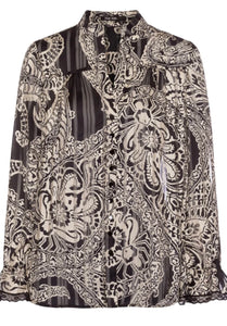 Blouse in blow-up paisley print