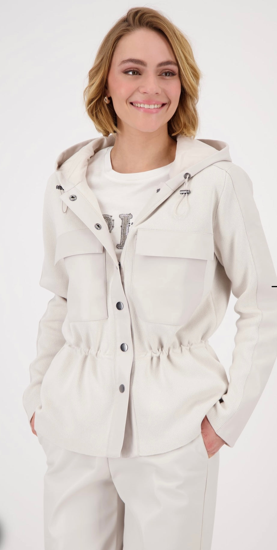 CARDIGAN WITH HOOD
COLOR:Oat Milk