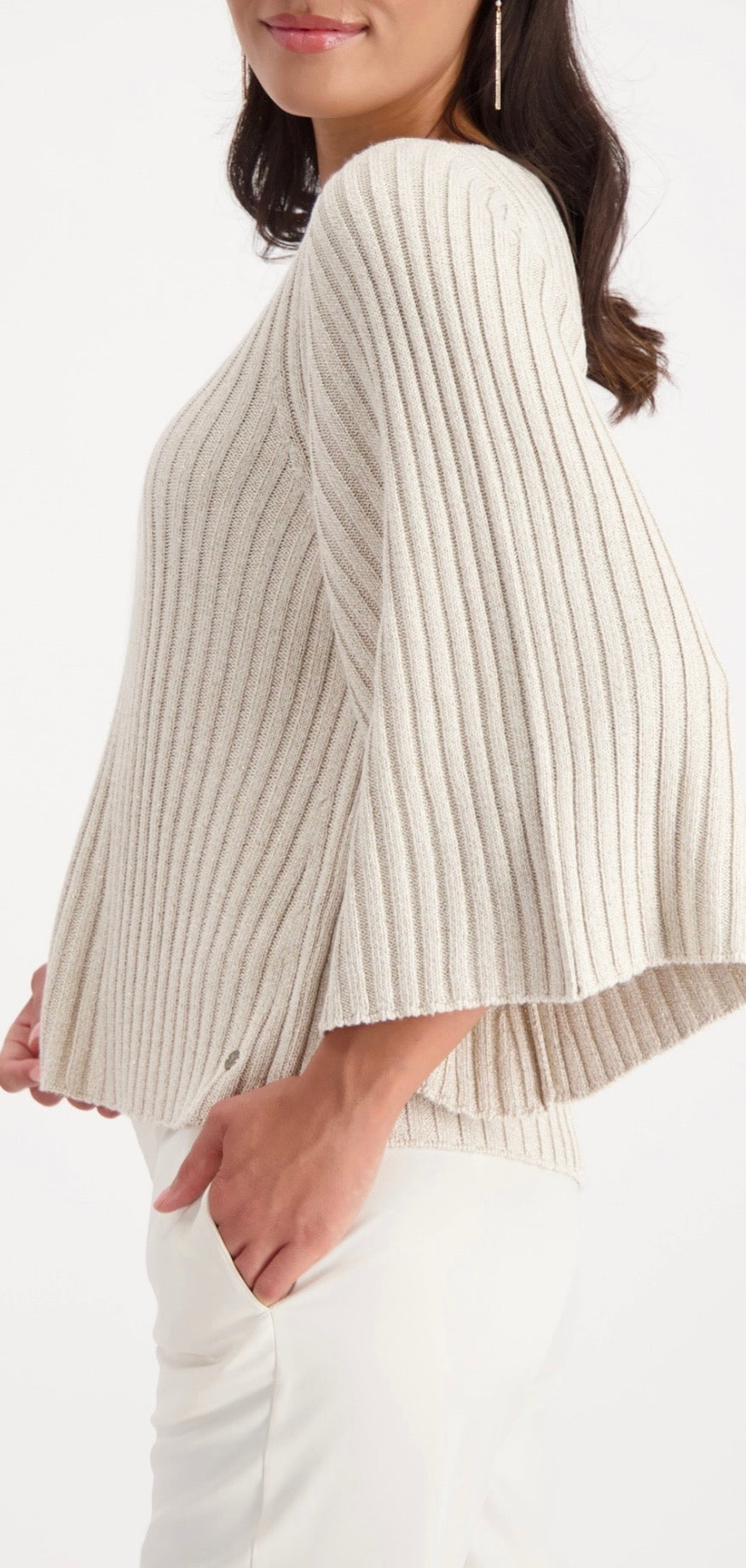 NEWLUREX JUMPER
COLOR: Almond