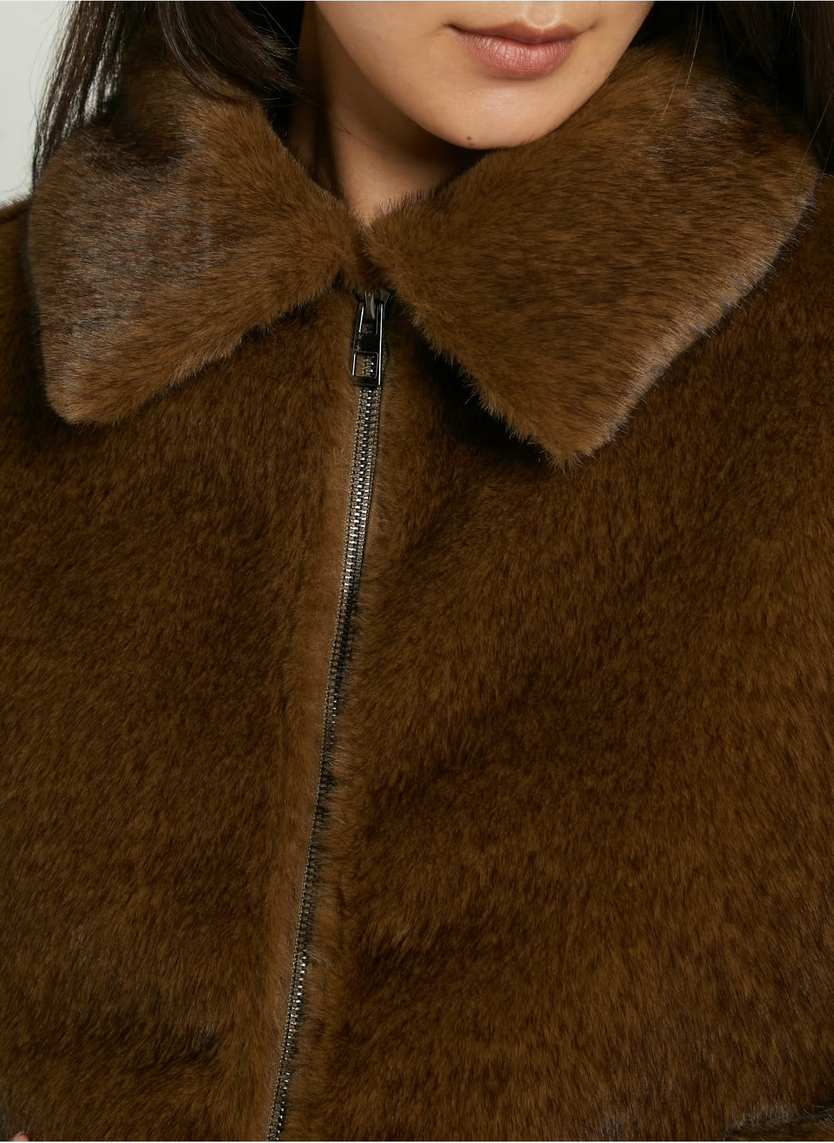 Eco-friendly
New
Suncoo
Faux fur coat - Khaki – DARLING
