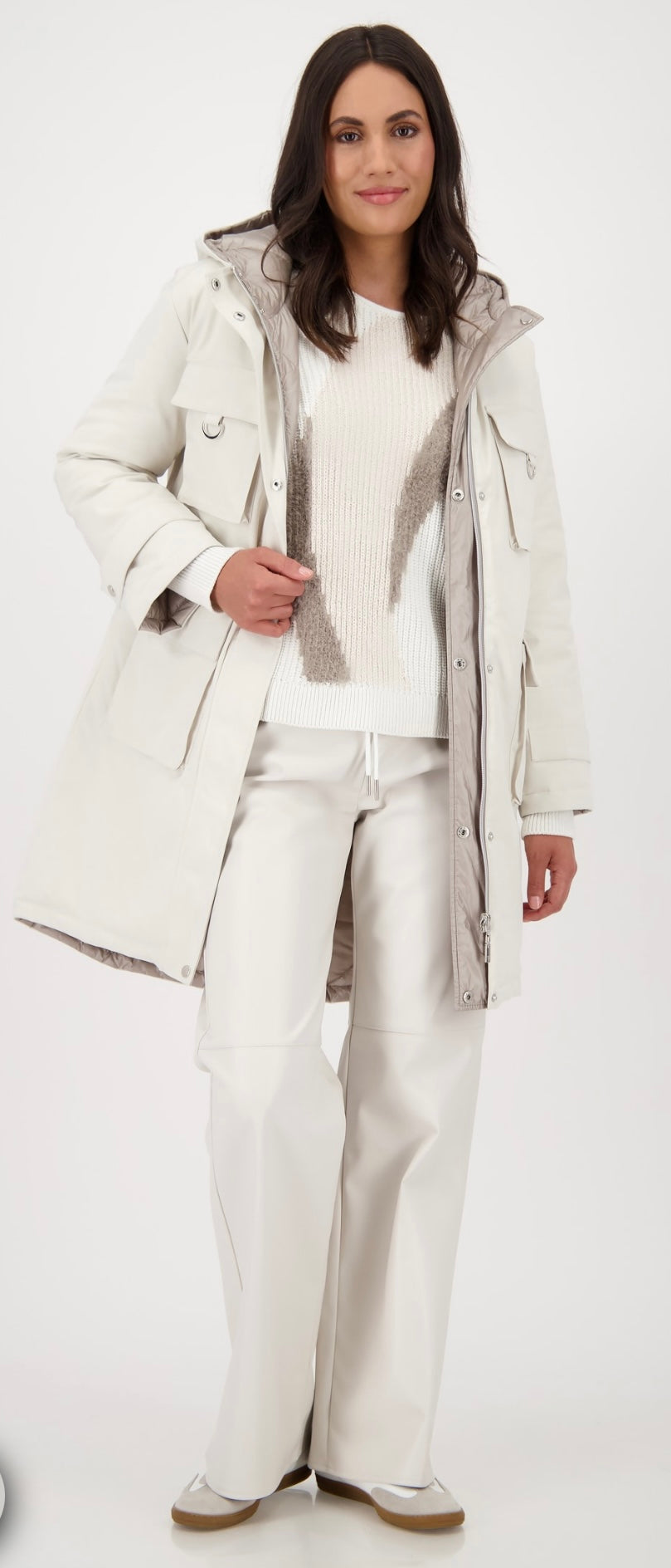 REVERSIBLE COAT
COLOR: Oat milk