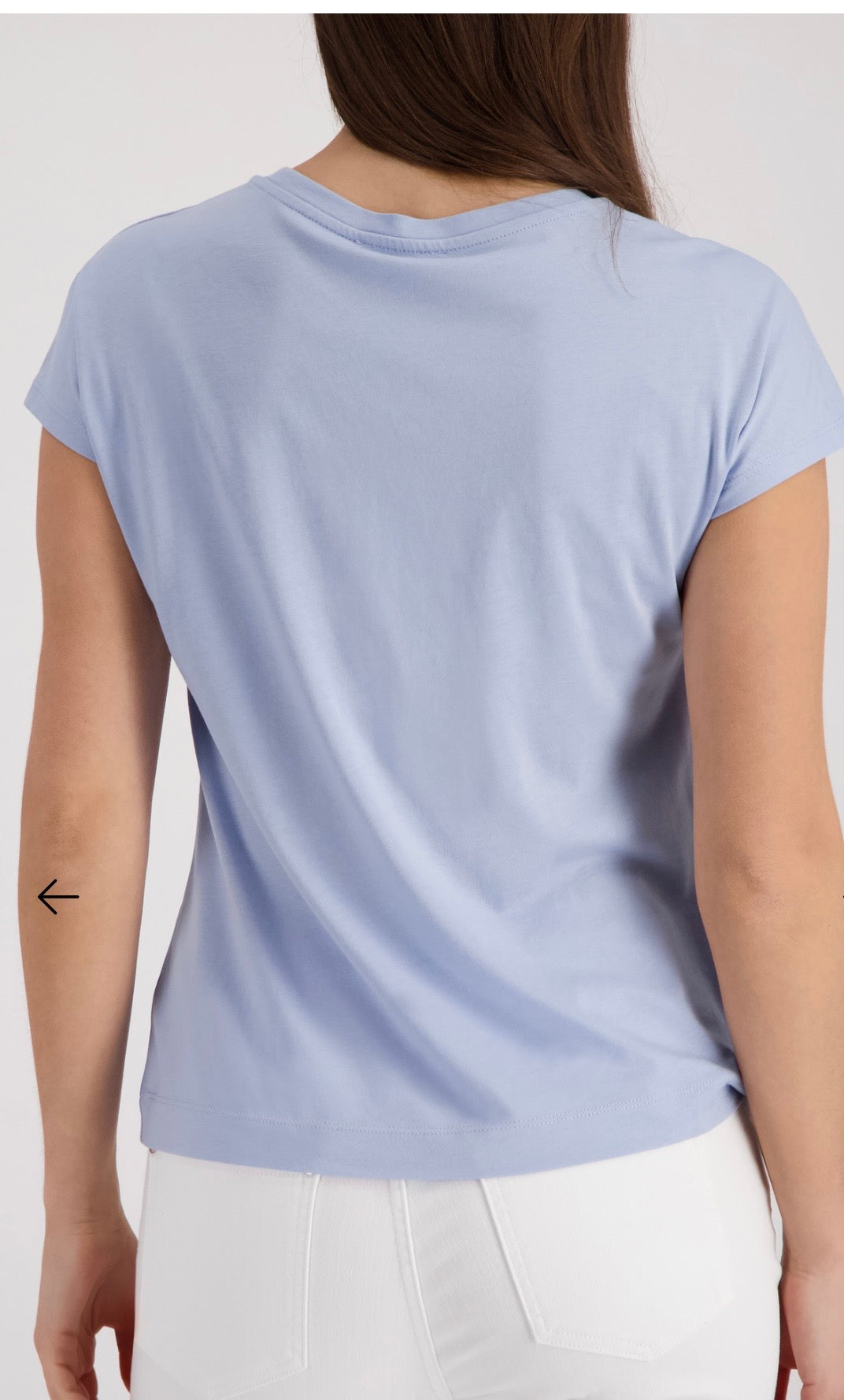 T-SHIRT WITH RHINESTONES
COLOR: Seaside