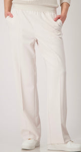 TROUSERS WITH SCRIPT WAISTBAND
COLOR: Creamy beige