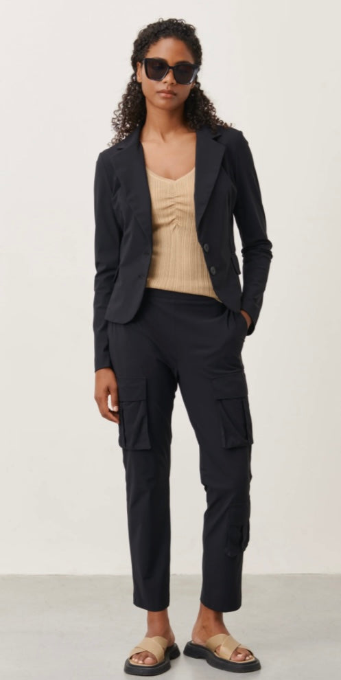 Atina Blazer Technical Jersey
Black