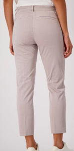 BUSINESS CHINOS
COLOR: "Dark linen”