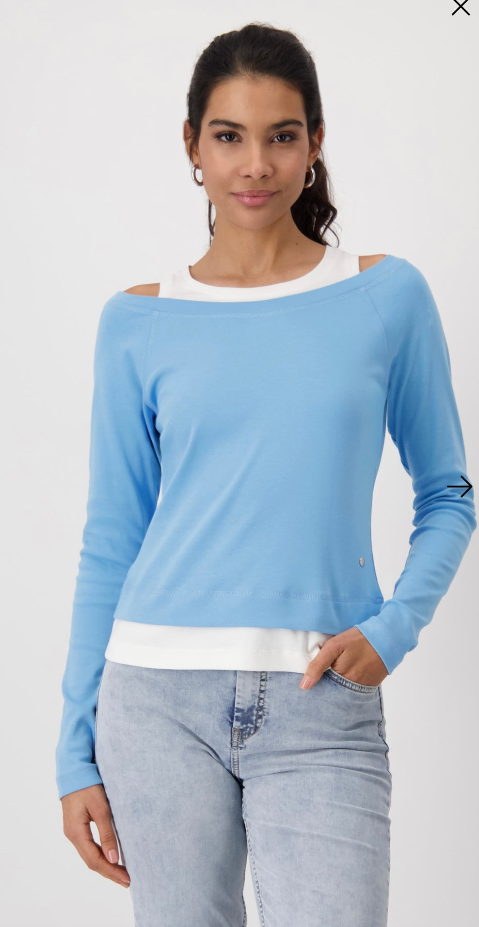 2-IN-1 SHIRT
COLOR: Spring water