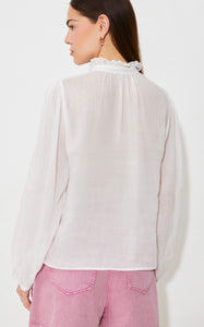 Leony
White embroidered linen voile blouse