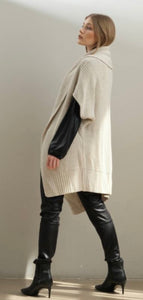 Kimono-style cardigan in winter white knit for the new A/W 23-24 collection for a very modern look
