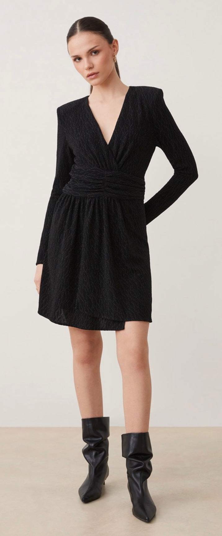 SUNCOO Robe Cadix- Black Short V-neck dress