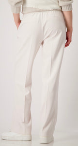 TROUSERS WITH SCRIPT WAISTBAND
COLOR: Creamy beige