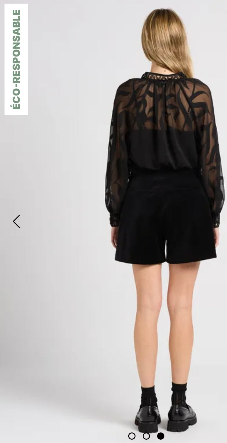 SUNCOO BLOUSE LISON - Black Straight V-neck blouse with patterns