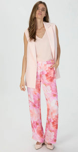 Top with decorative chain in powder