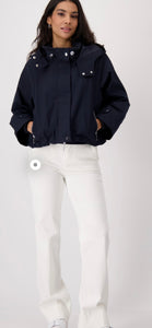 HOODED JACKET
COLOR: Deep ocean