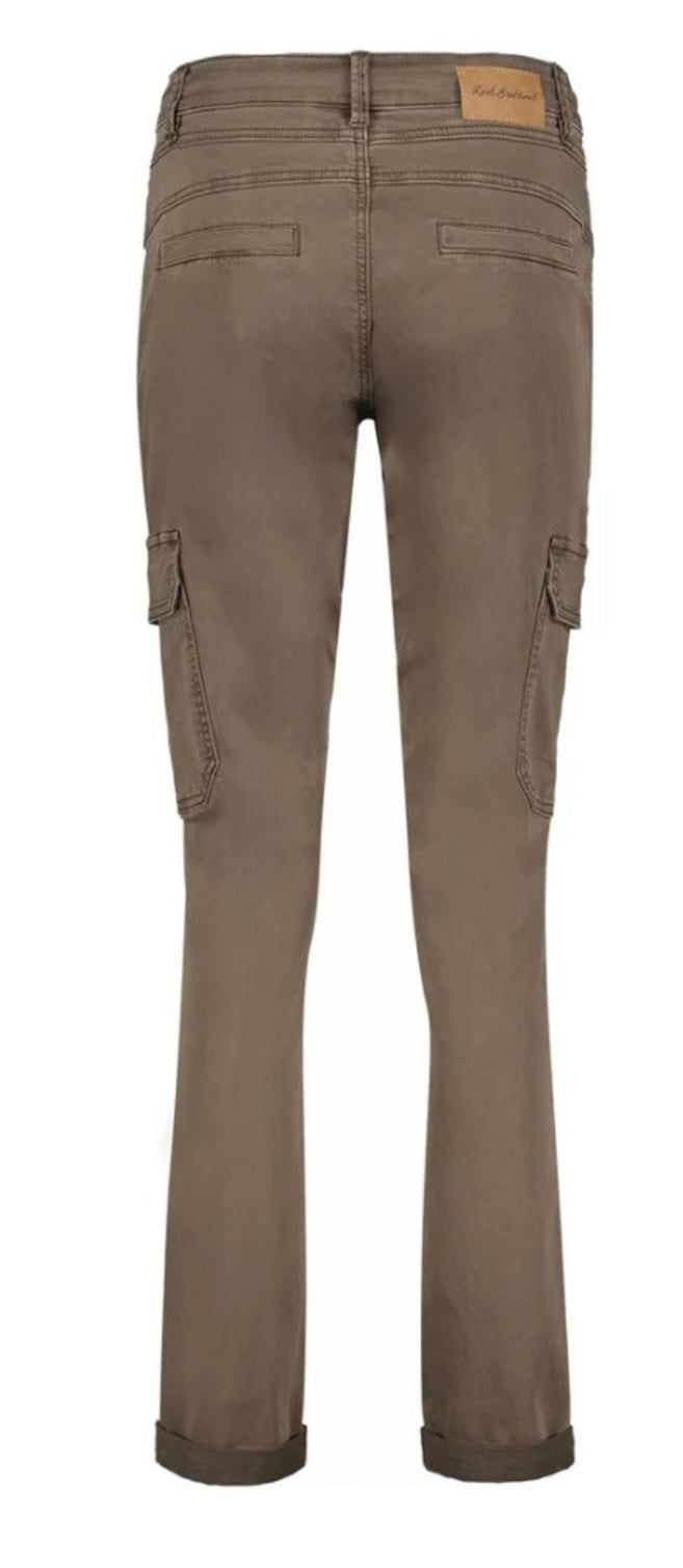 Red button Cargo jog colour in mud