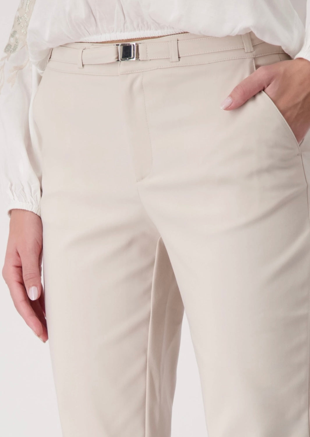 ELEGANT BUSINESS TROUSERS
COLOR:WARM SAND