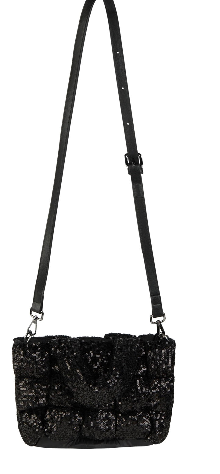 Sequin bag in braided look