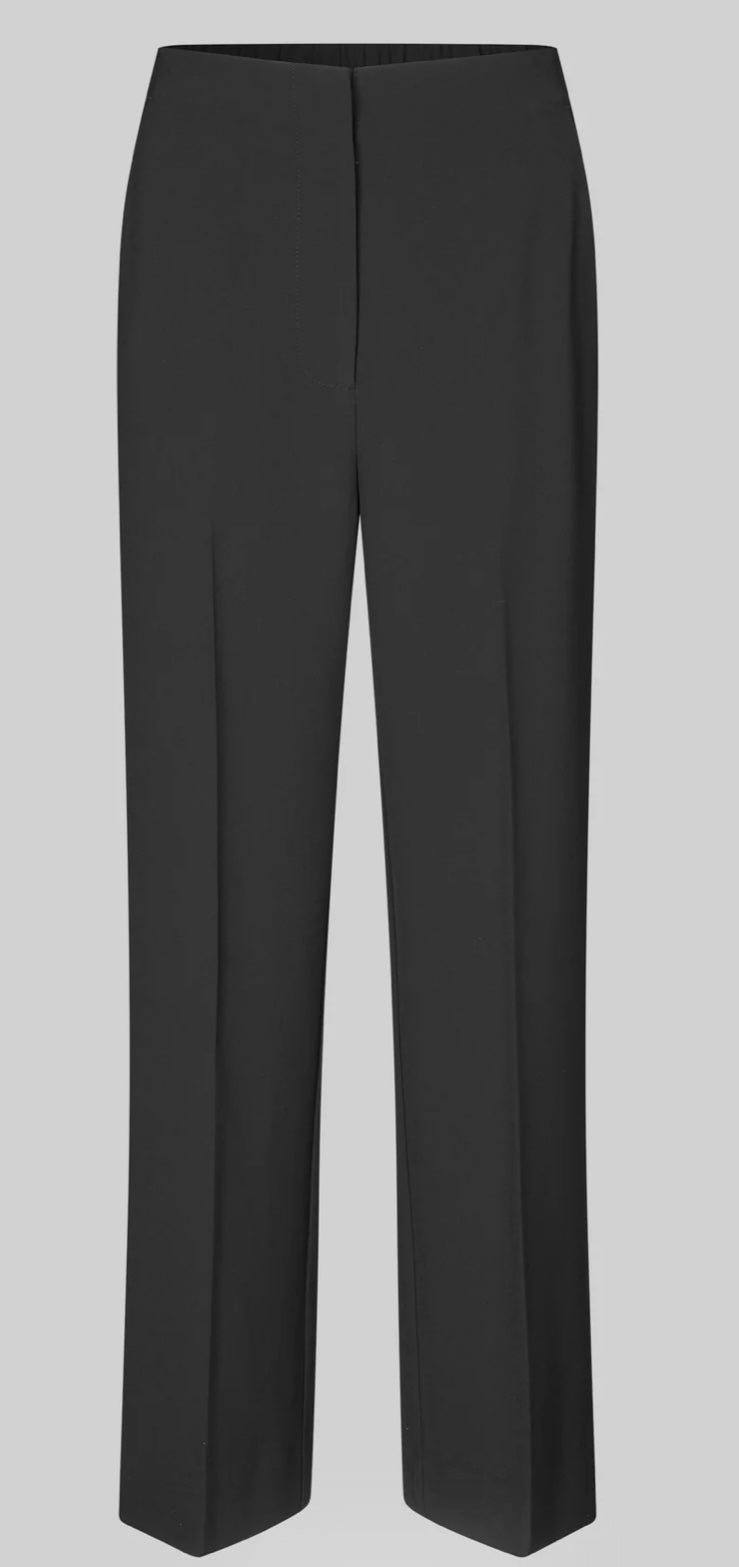 Fique Classic Trousers in black