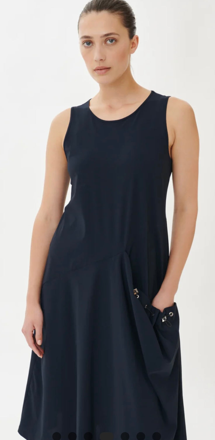 Laris Dress Technical Jersey
Blue