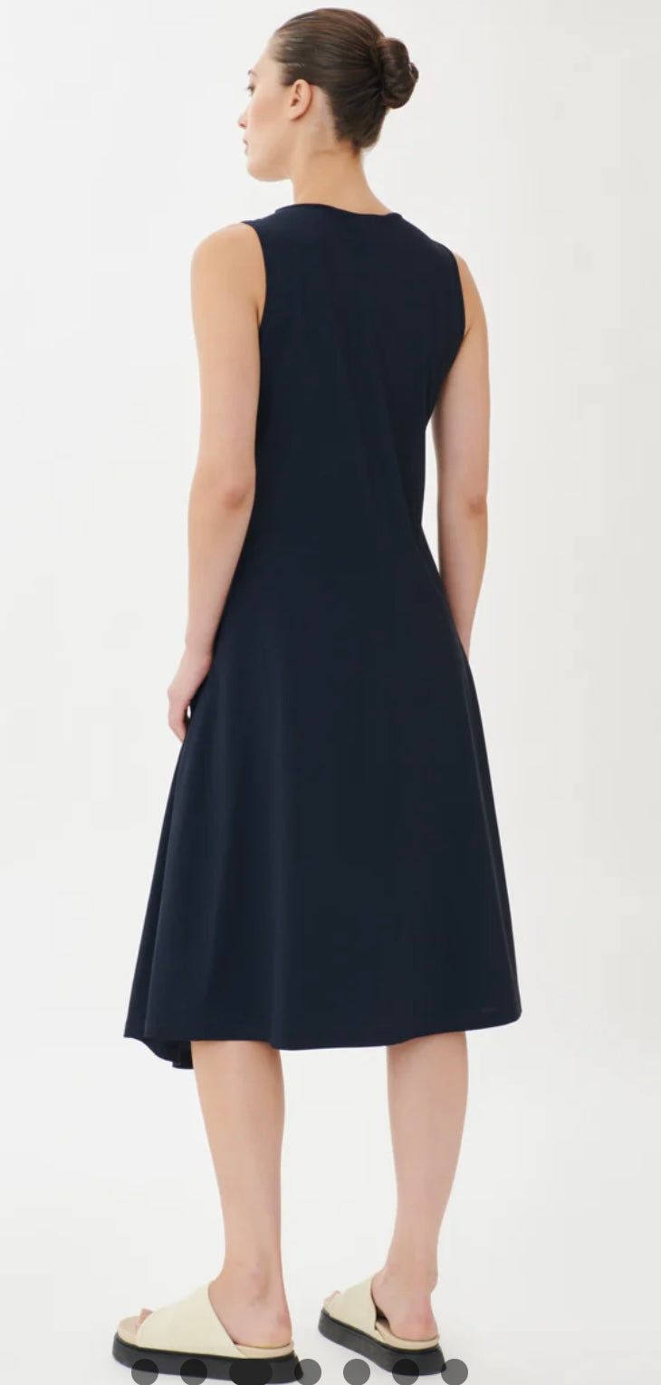 Laris Dress Technical Jersey
Blue