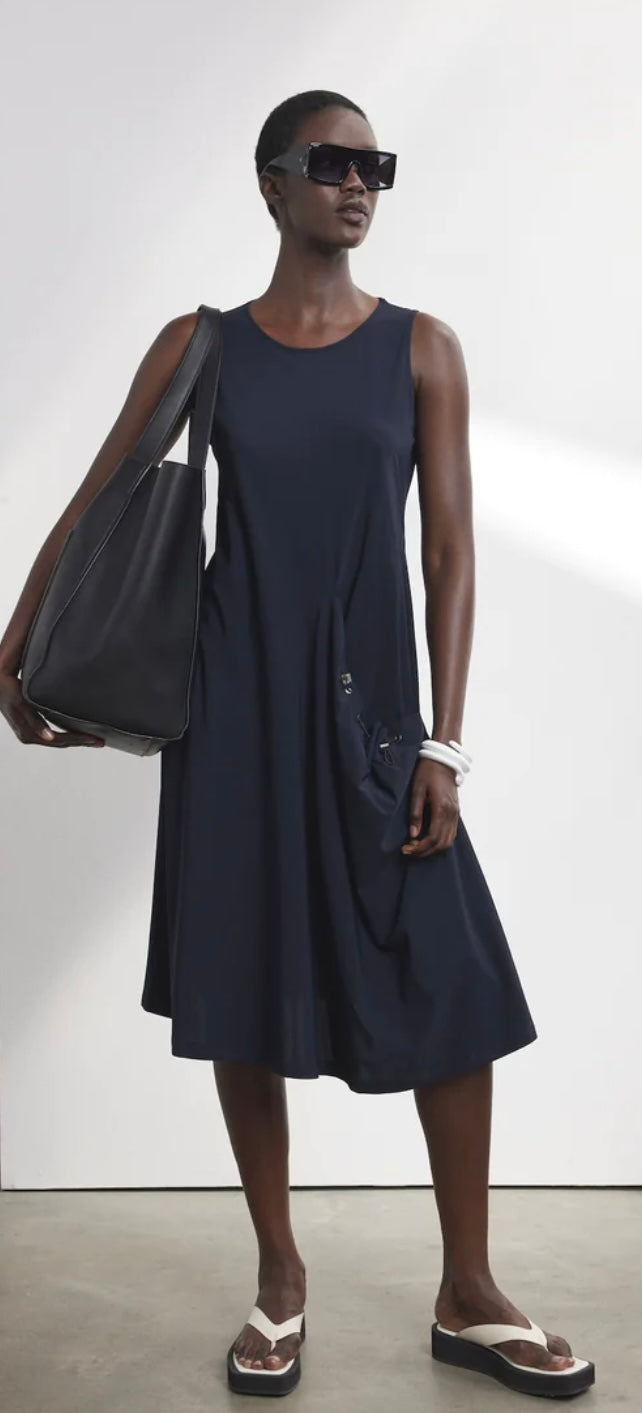 Laris Dress Technical Jersey
Blue