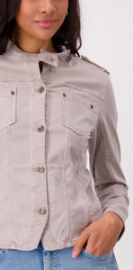 JACKET WITH CHEST POCKETS
COLOR: "Dark linen"