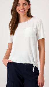 BLOUSE SHIRT WITH CHEST POCKET
COLOR OFF WHITE