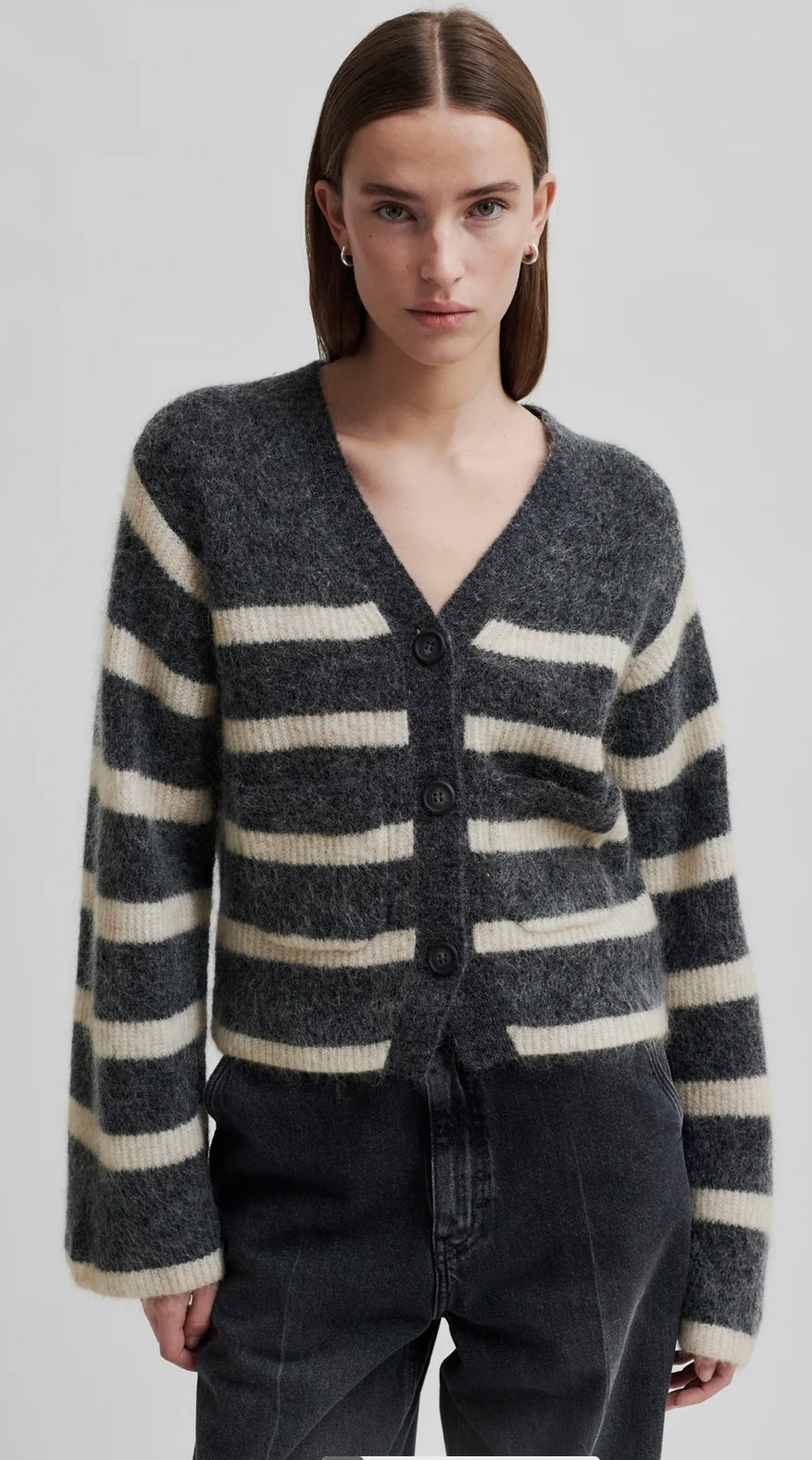 Ovalis Knit Wide Sleeve Cardigan
Volcanic ash