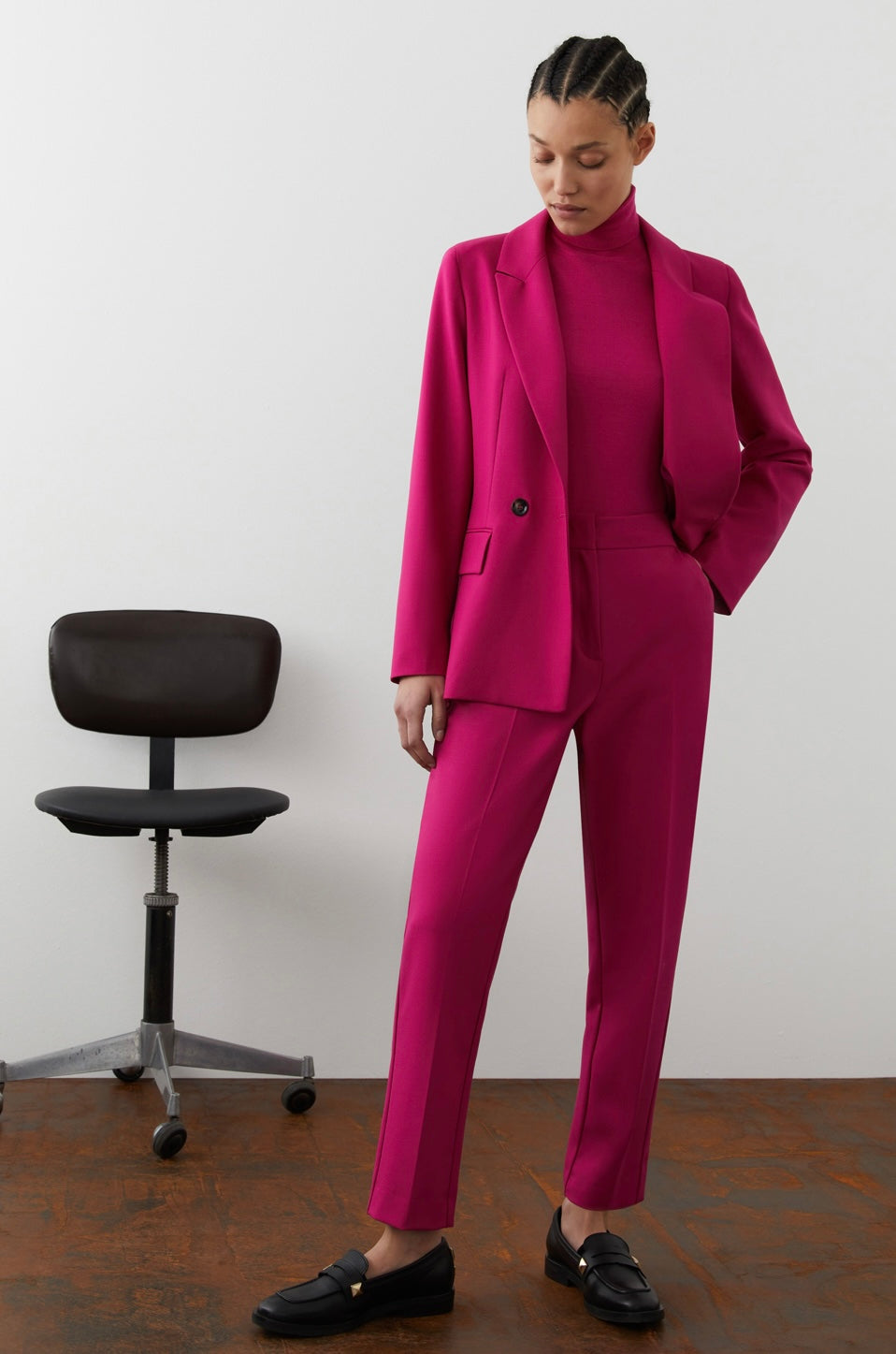 Fuschia pink trouser clearance suit