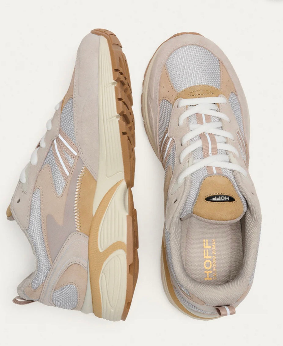 NEW CALIFORNIA WOMAN