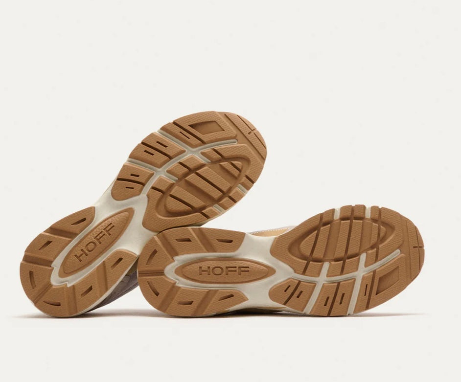 NEW CALIFORNIA WOMAN