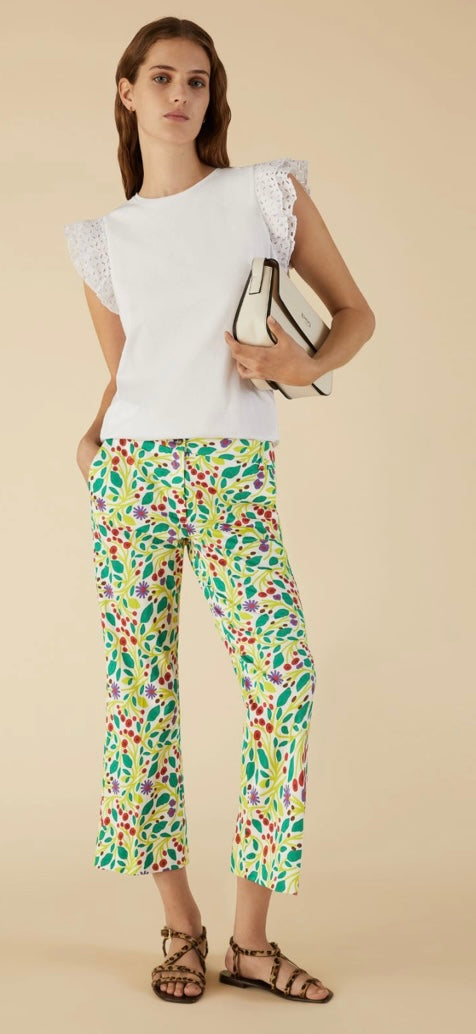 Jersey white tee with broderie detail to sleeve