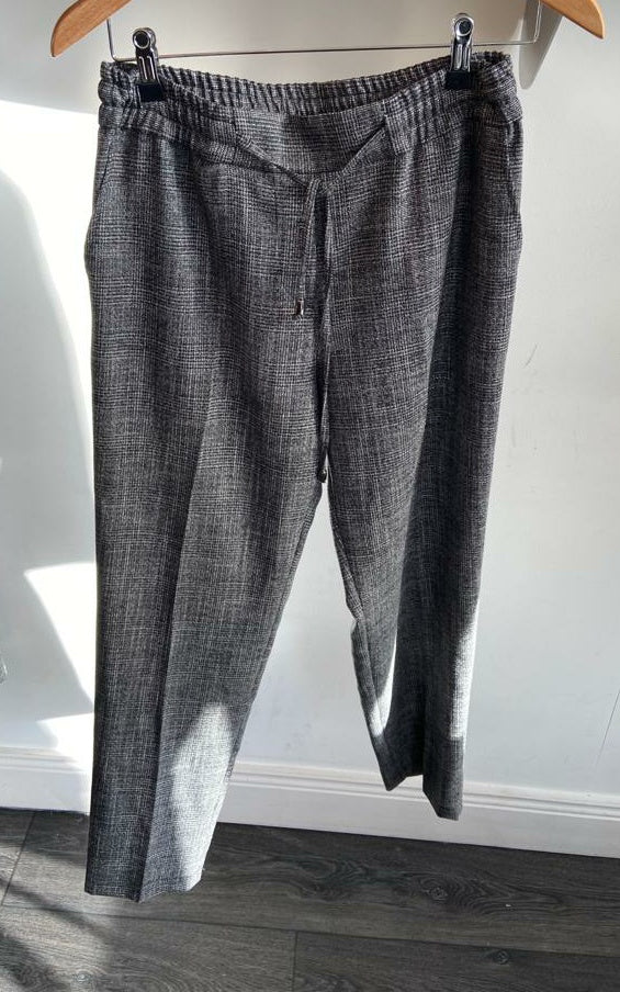 Patterned trouser