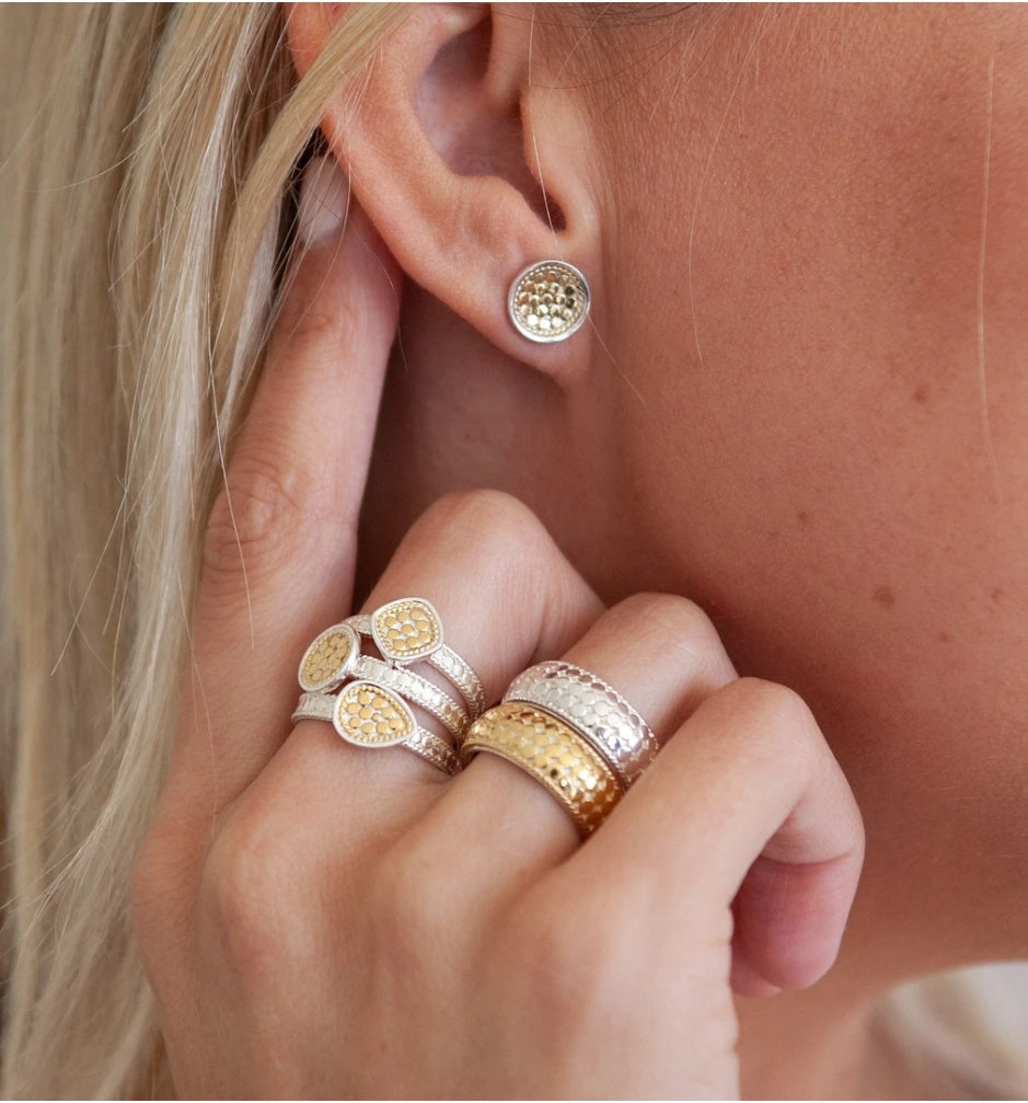 Classic Dish Stud Earrings - Gold