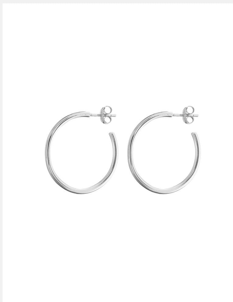 Silver classic hoop earrings