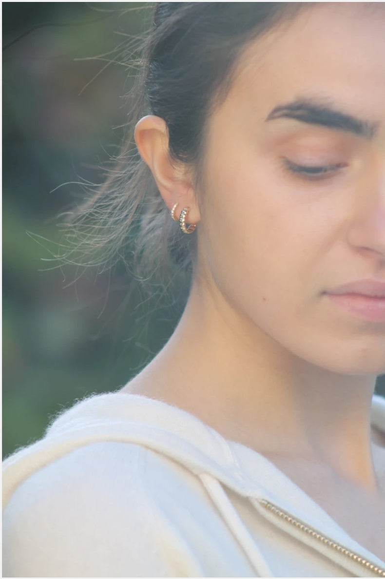 Mary K Gold ribbed hoop earrings