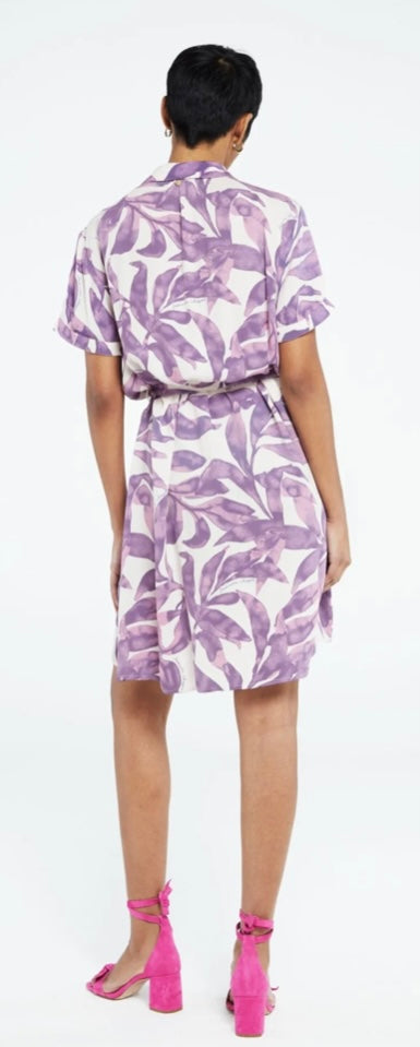 Boyfriend Dress Leaf Deluxe More in this print