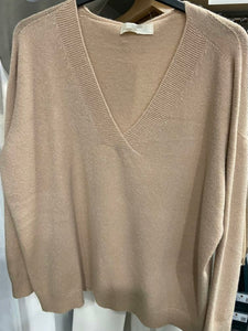 Susan v neck jumper in camel