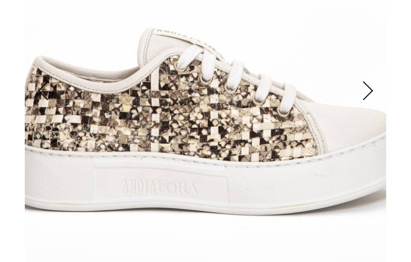 ANDIA FORA Jenny T Sun Bianco