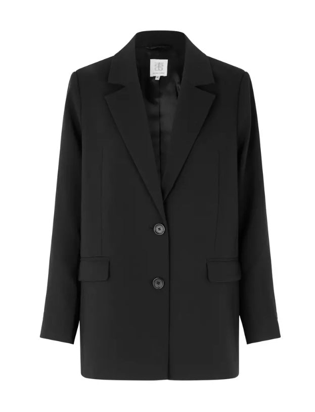 Evie Classic Blazer