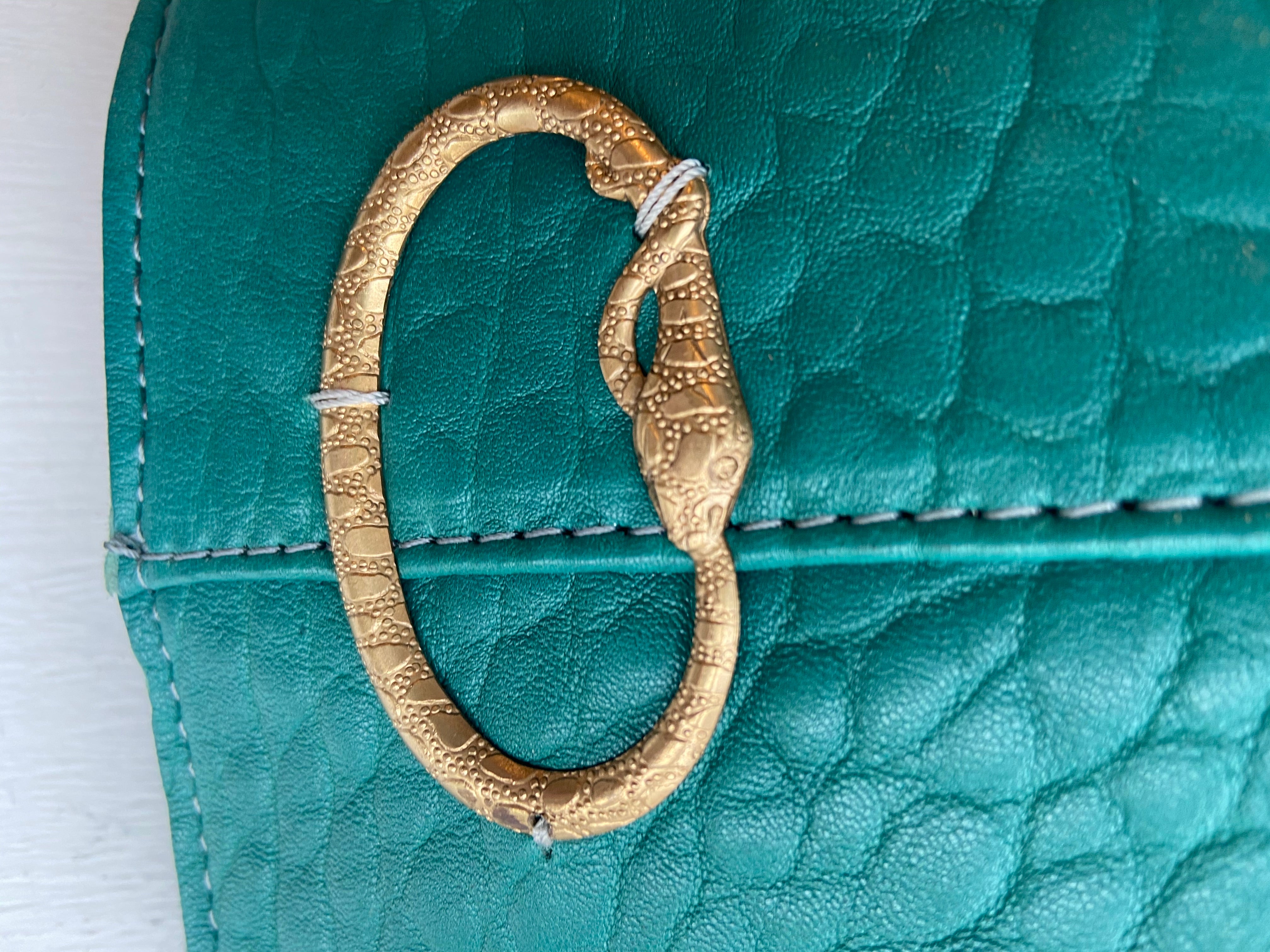 Sous Les Paves Spritz in emerald