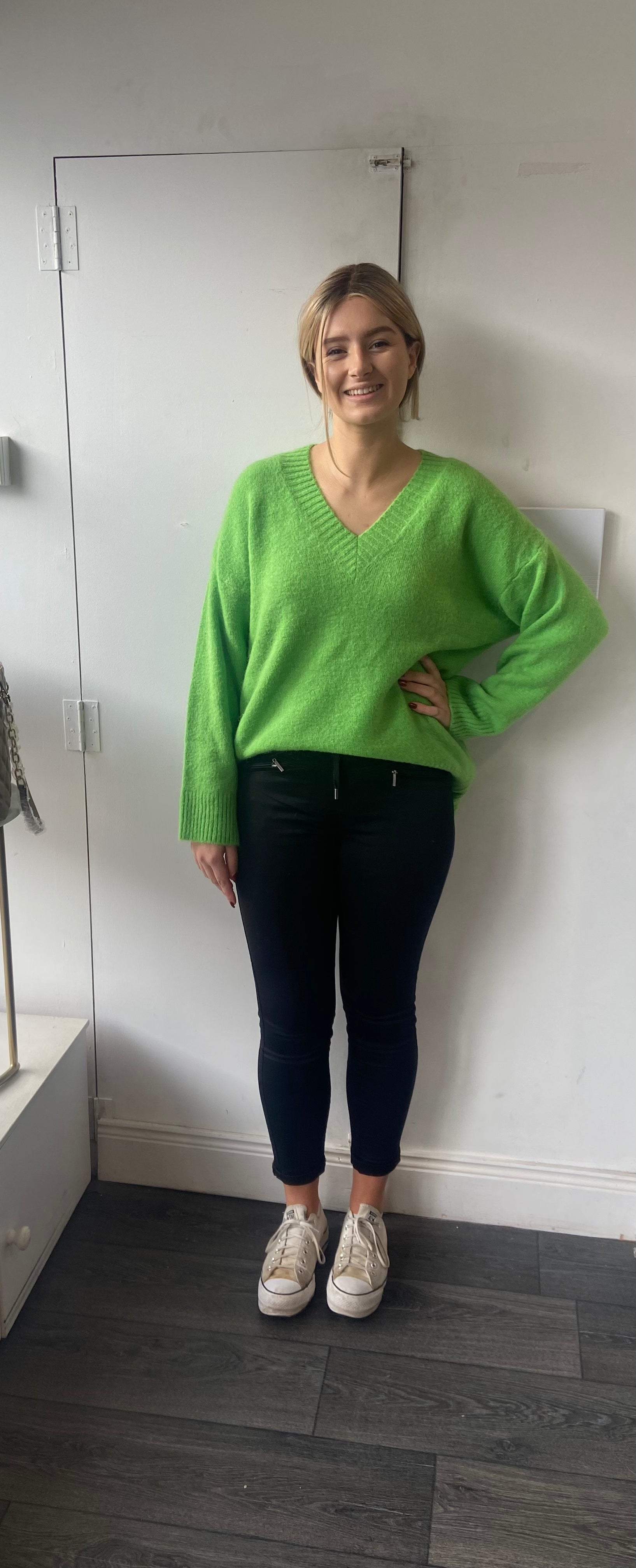 Kaos V neck lime green jumper